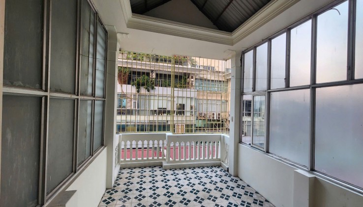 Cho thuê nhà Mặt Phố Nguyễn Đức Cảnh, KD đỉnh, 40m2, 4 tầng, 4 ngủ, 15 Triệu
